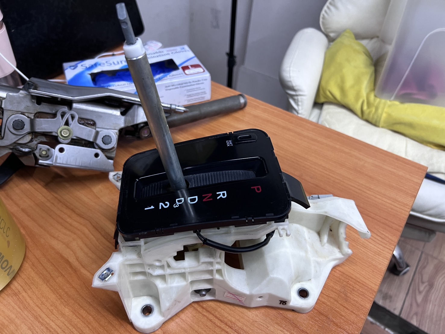 กระปุกคันเกียร์ Honda Accord G7 เครื่อง 3.0 Sunroof พร้อมแผ่นสไลด์บอกตำแหน่งเกียร์ครบชุด - Image 10